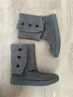 UGG Cardy Knit Gray Boots 11